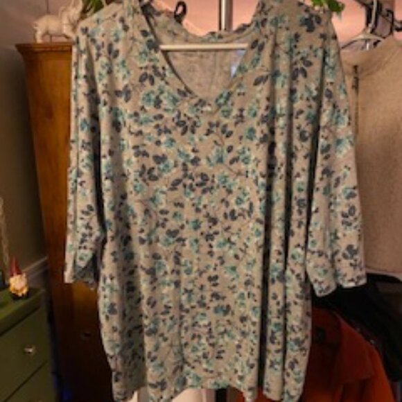 Plus size 3X teal Woman Within V-neck, elbow length shirt - Picture 1 of 4